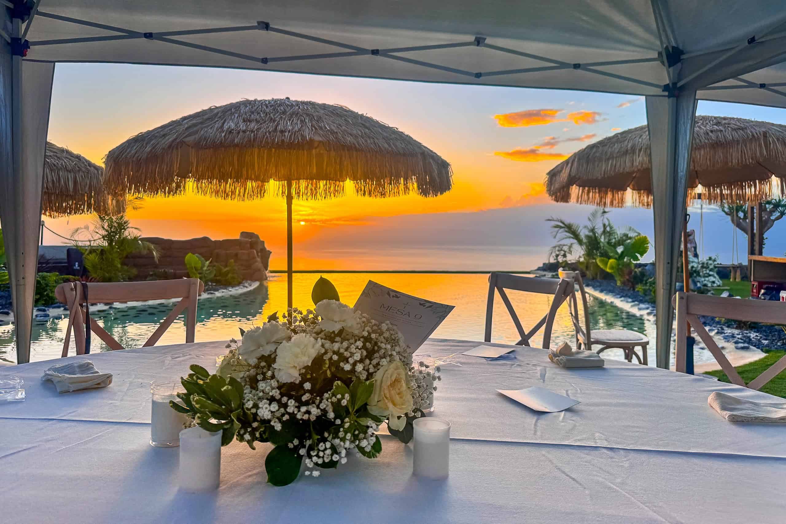 Evento al atardecer en Finca Alaya